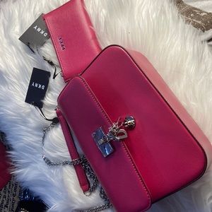 Brand New! 2 piece Dkny Purse and Wallet